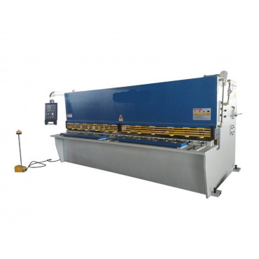 Гильотинные ножницы Metal Master HCJ 2560 Е (гидравлические) Гильотинные ножницы Metal Master HCJ 2560 Е (гидравлические)