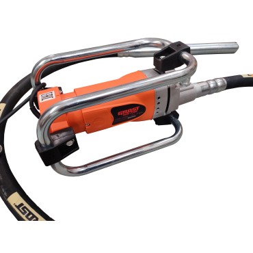 Глубинный вибратор GROST VGN 2300/6/35