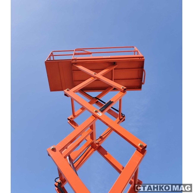 Передвижной несамоходный гидравлический подъемник GROST Tower 500-7 АС 220 (9м) с выдвижной платформой
